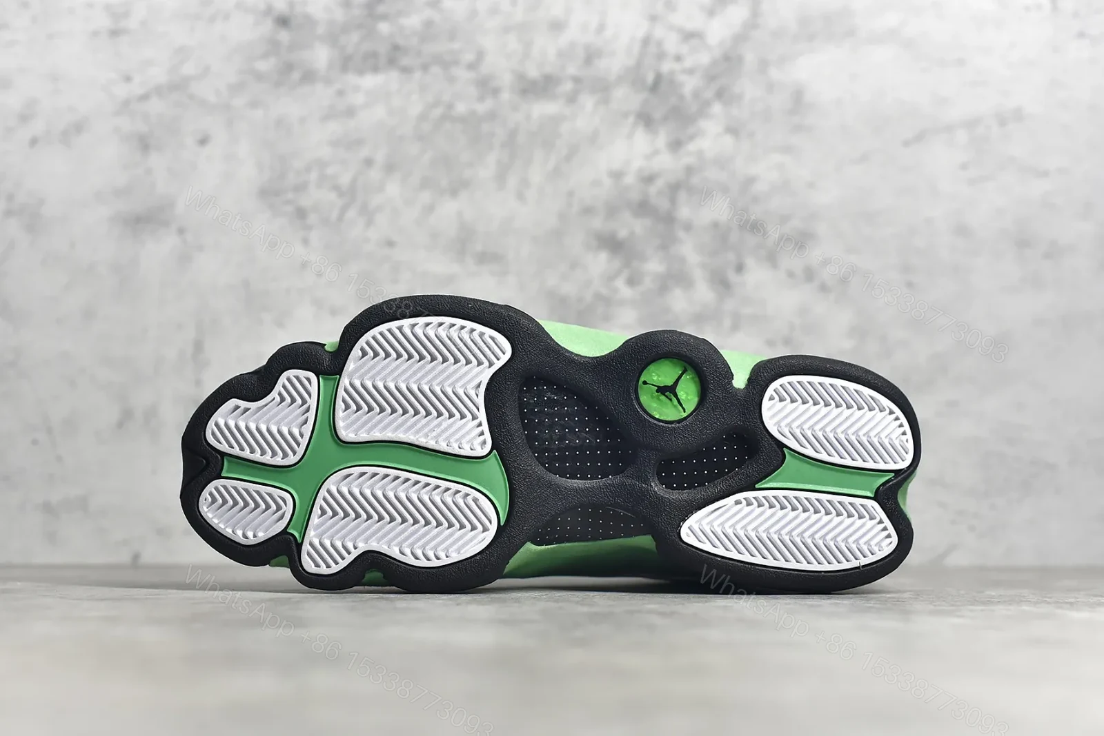 View 8 of AIR JORDAN 13 RETRO Lucky Green Reps