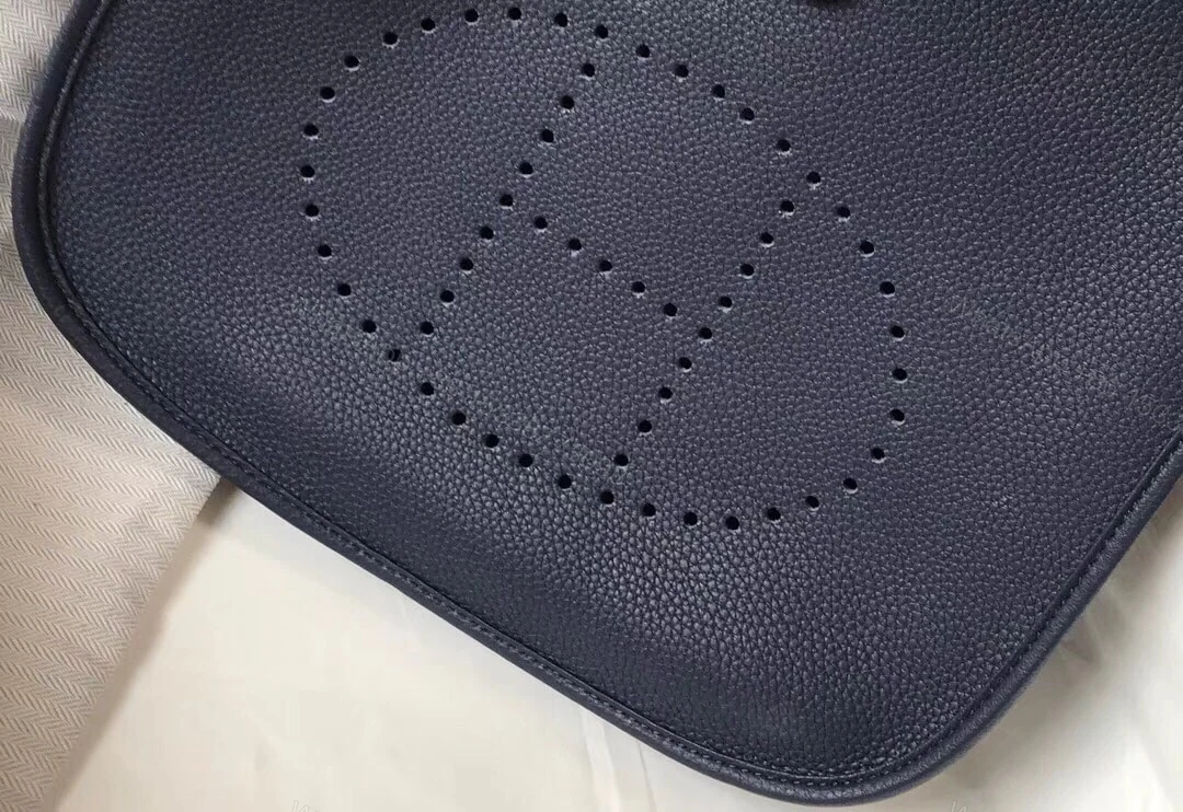 View 10 of HERMES CLEMENCE EVELYNE PM 30CM BLACK NOIR