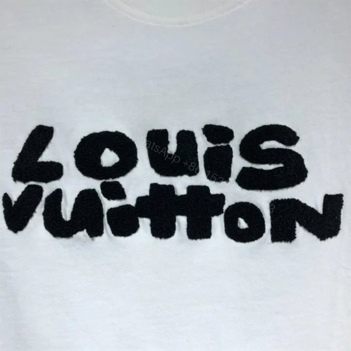 View 8 of LOUIS VUITTON T-SHIRT – LV20