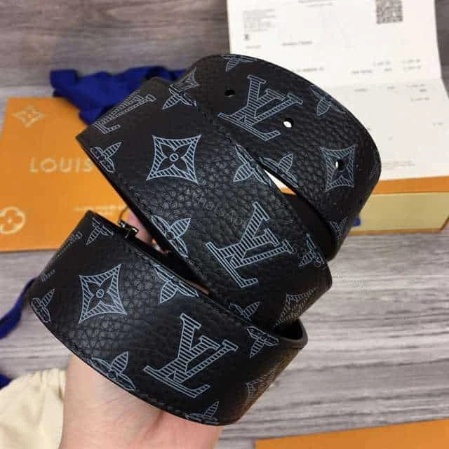 View 3 of LOUIS VUITTON INITIALES 40MM REVERSIBLE MONOGRAM CANVAS BELT – B103