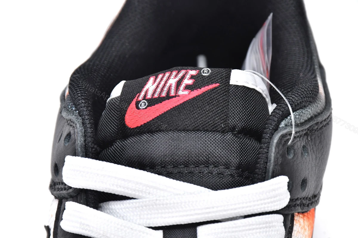 View 6 of (OG)Nike Dunk Low Graffiti Blacke DM0108-001