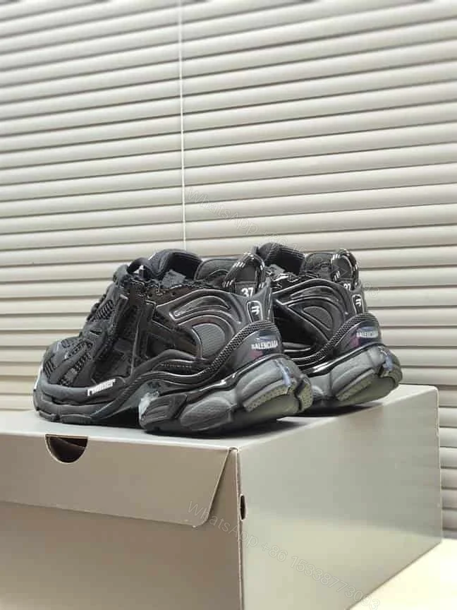 View 5 of BALENCIAGA MEN’S RUNNER SNEAKER – BB178