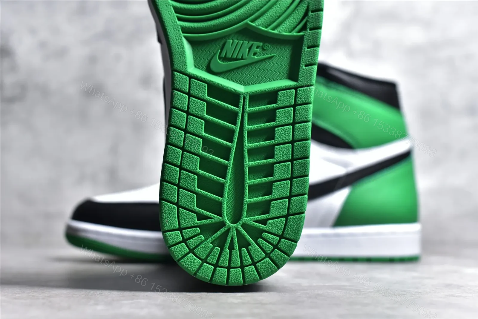 View 9 of Air Jordan 1 Retro High “Lucky Green” Black Reps