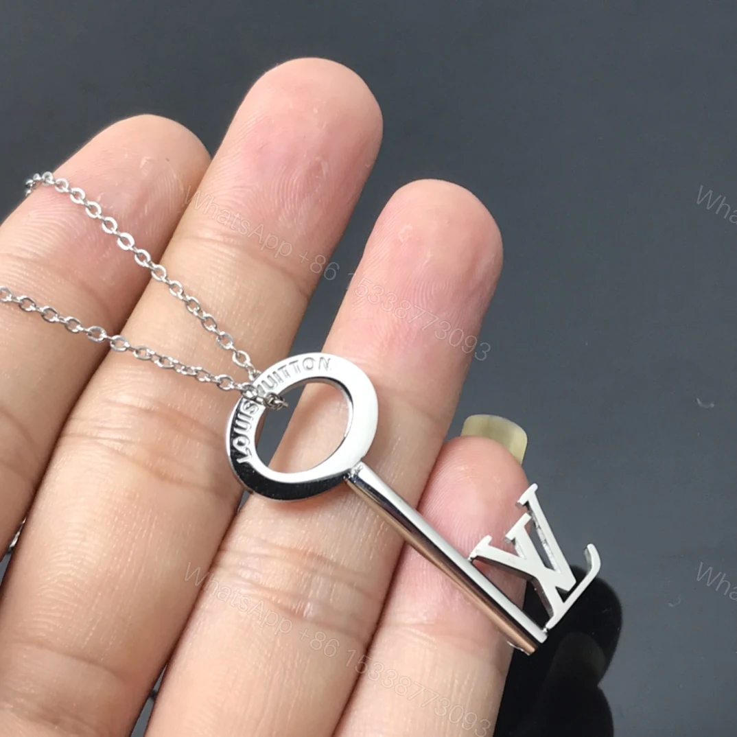 View 2 of EN – Lux LV Necklaces 043