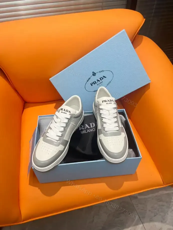 View 7 of DOWNTOWN LEATHER SNEAKERS IN WHITE AND LACQUER GRAY – PRD009
