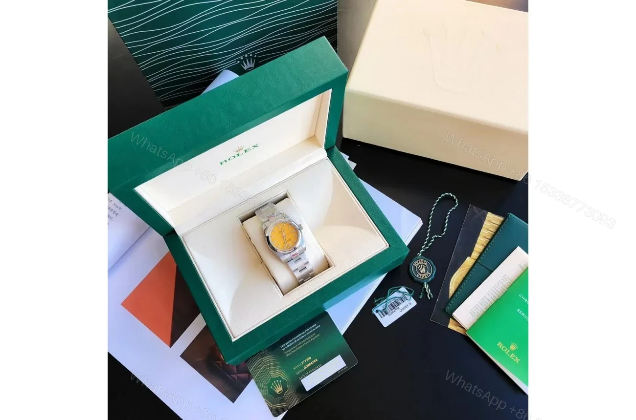 View 4 of Replica Rolex Oyster Perpetual SS/SS Yellow/Stk 31/41 mm
