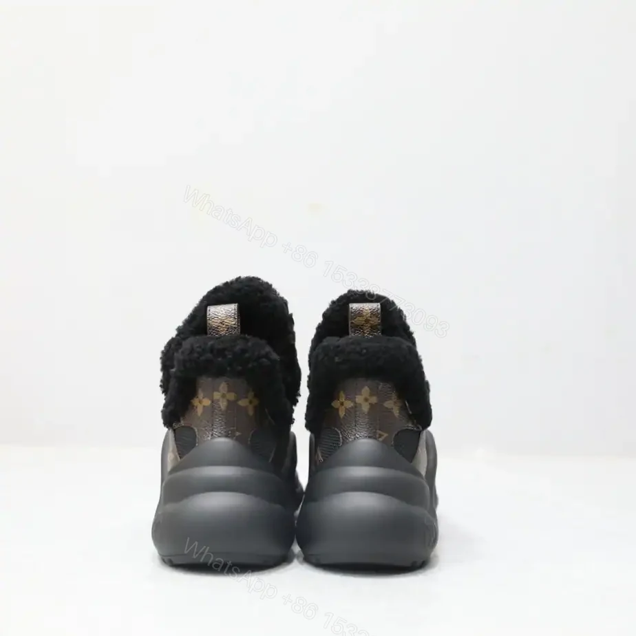 View 9 of LV ARCHLIGHT SNEAKER – LSVM019