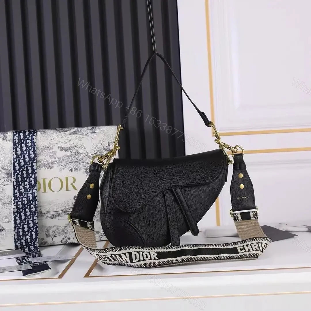 DIOR — view 1