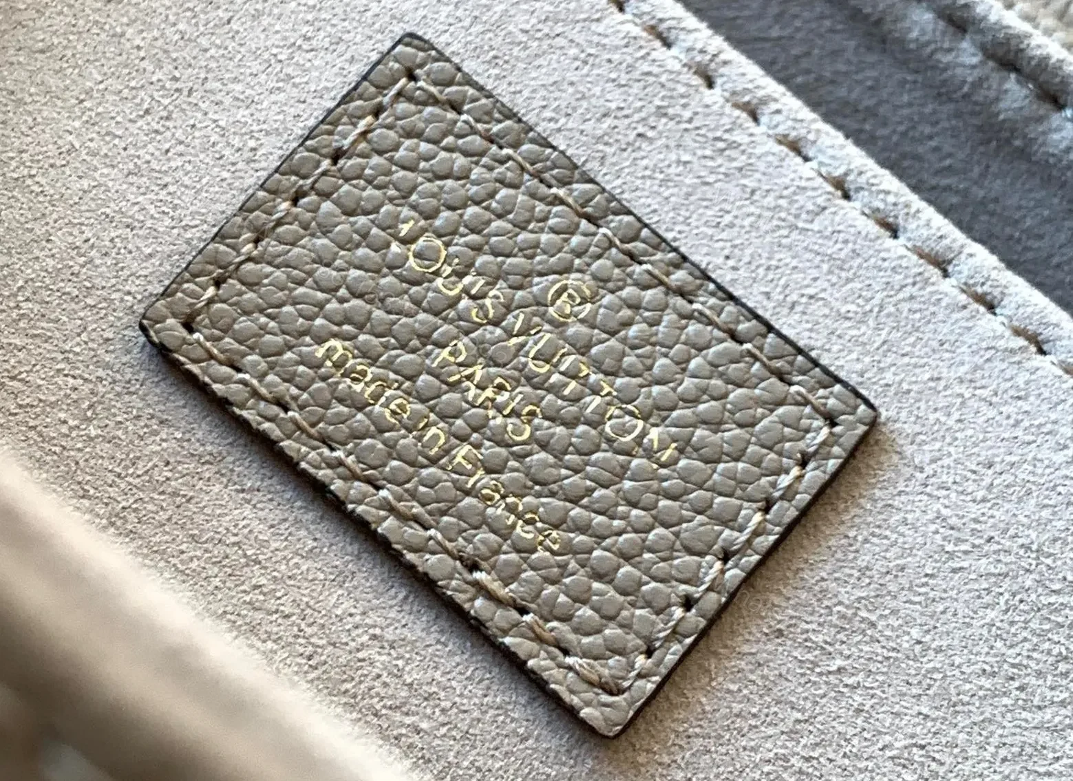 View 8 of Louis Vuitton LV Favorite Brown Like Auth Handbags Lock Gold 24x14cm