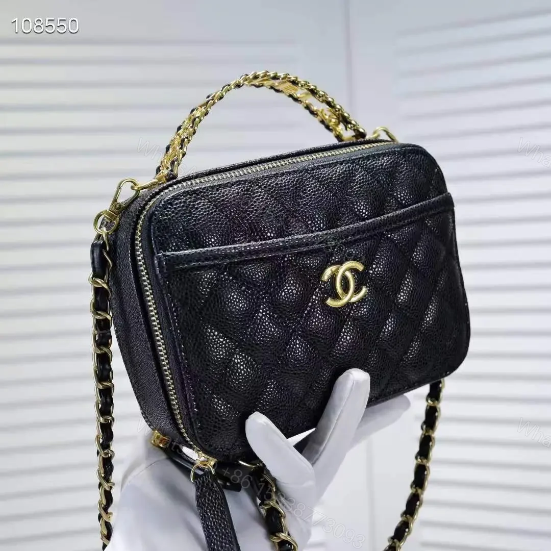 CHANEL — view 1