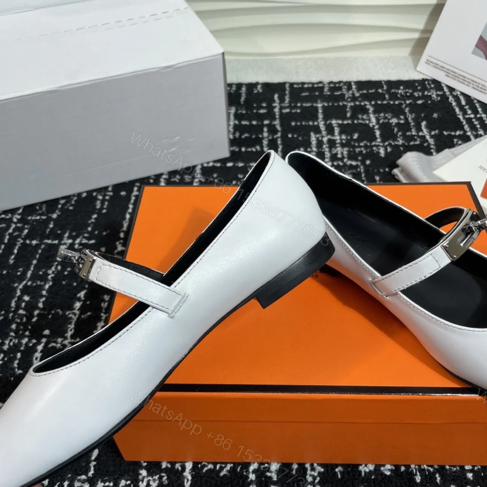 View 6 of 高仿Hermes*Kelly系列H251002Z01小牛皮休閒單鞋白色免檢版