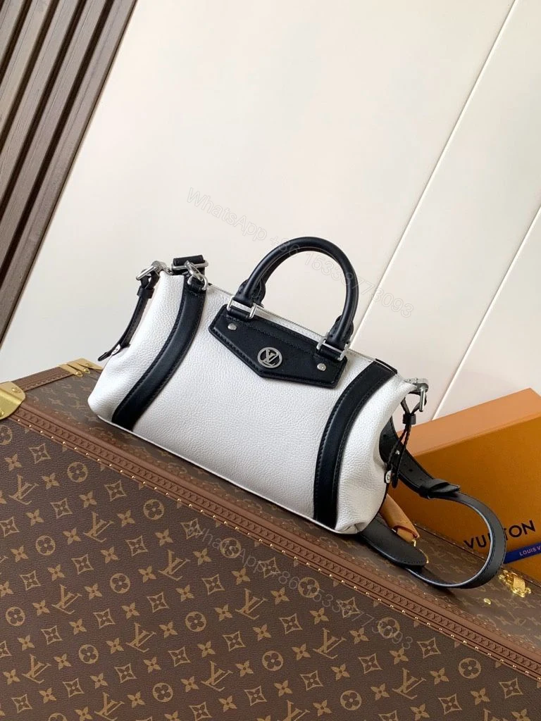FIRST COPY LOUIS VUITTON BIKER BAG LUXURY WITH DOUBLE BOX PACKING — view 2