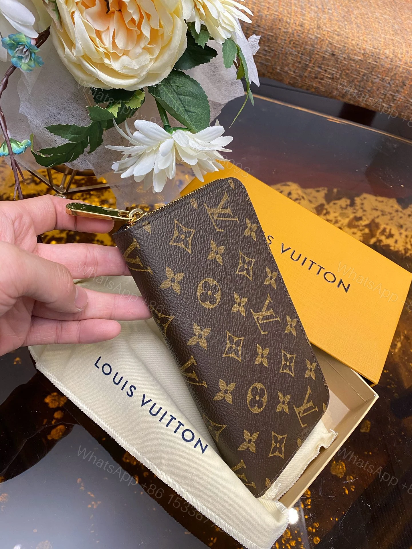 LV Monogram WALLET — view 1