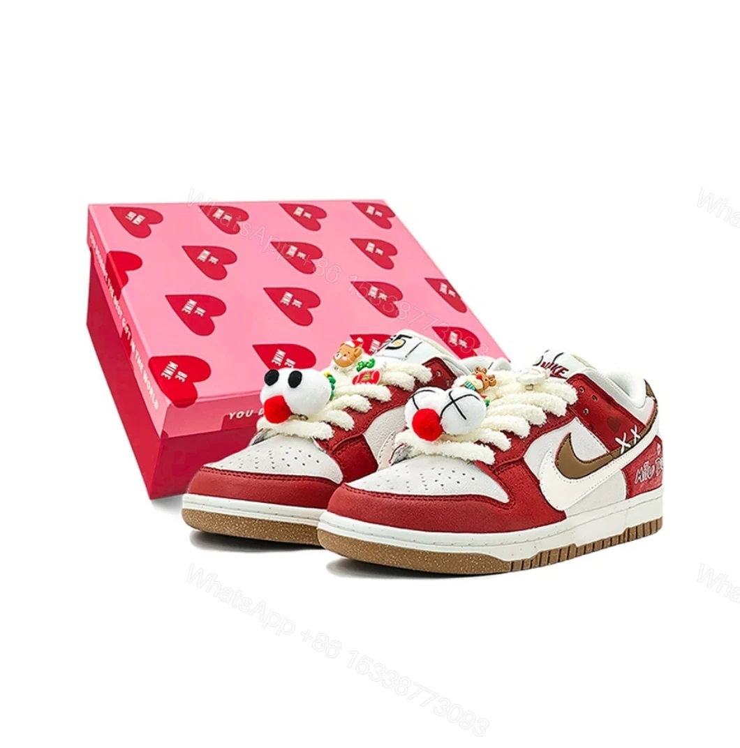 Nike Dunk Low SE TeamS-Christmas elk SBOX — view 2
