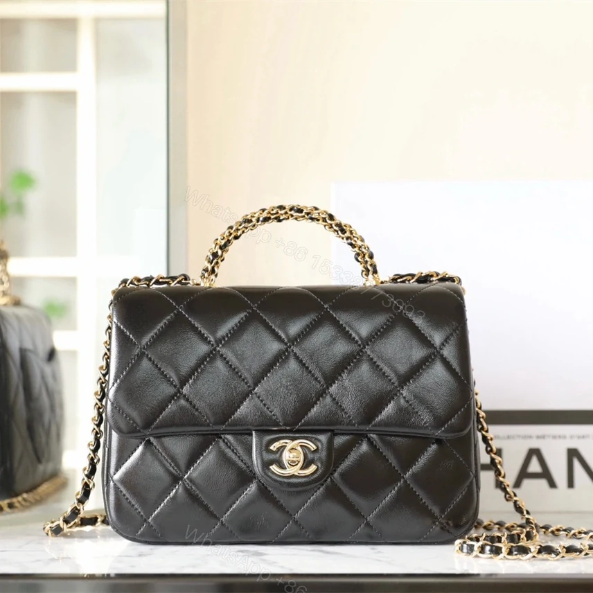 高仿Chanel*24B系列AS4166小羊皮郵差包黑色大號免檢版 — view 1