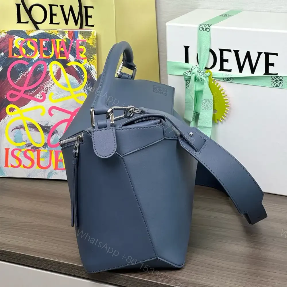 View 3 of 高仿Loewe*Puzzle系列6969小牛皮斜挎包靛藍色大號免檢版