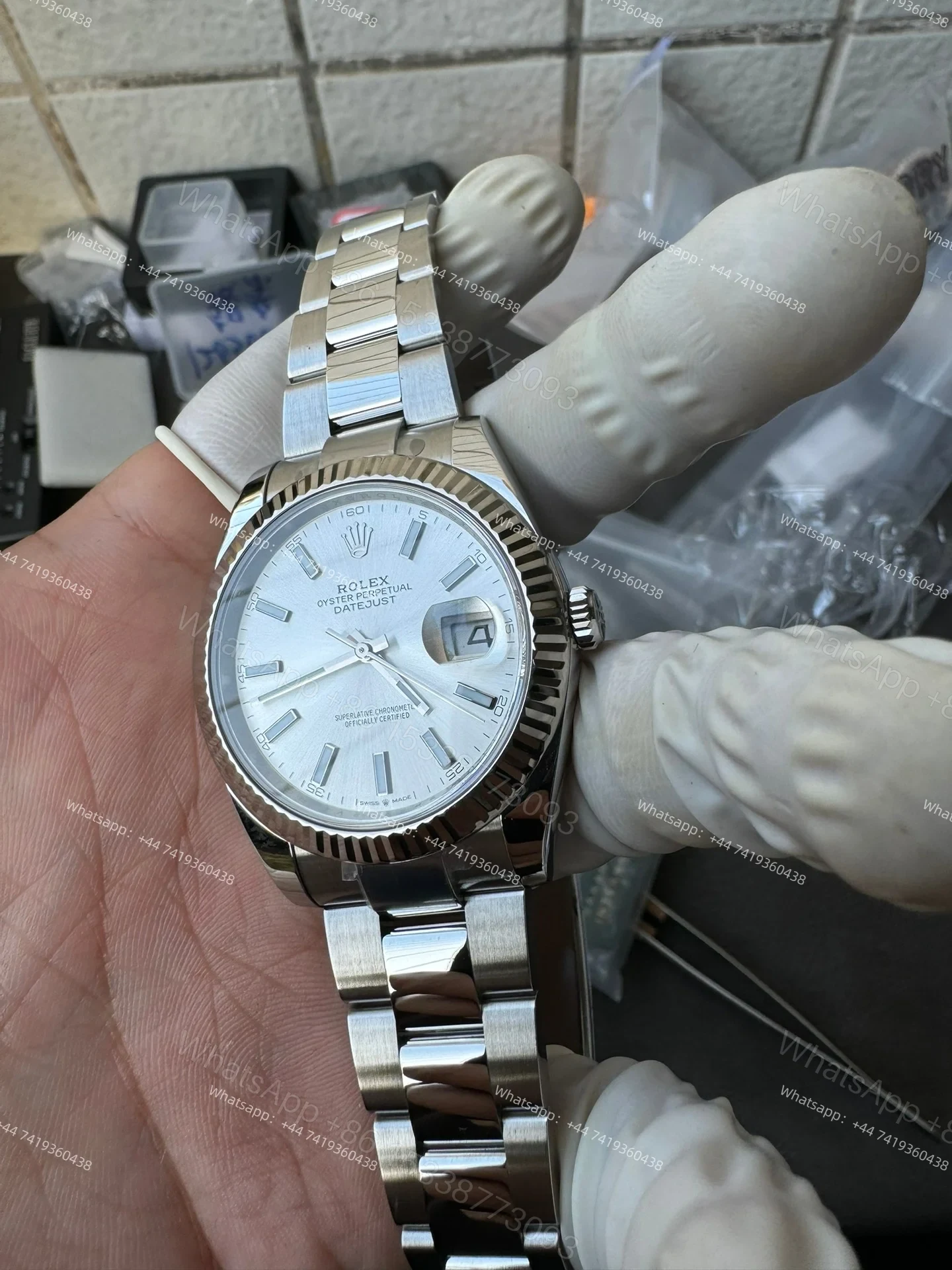 View 7 of Rolex Datejust M126334-0003 1:1 Replica Silver Dial Oyster 41MM 3235 Movement Super Clone Watch
