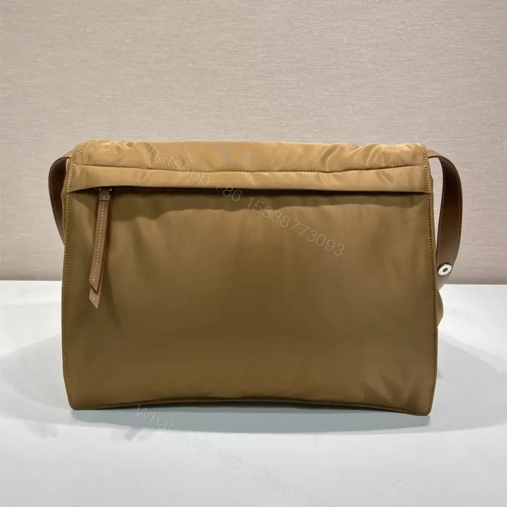 View 2 of 高仿Prada*RE-Nylon系列1BD255尼龍郵差包棕色中號免檢版