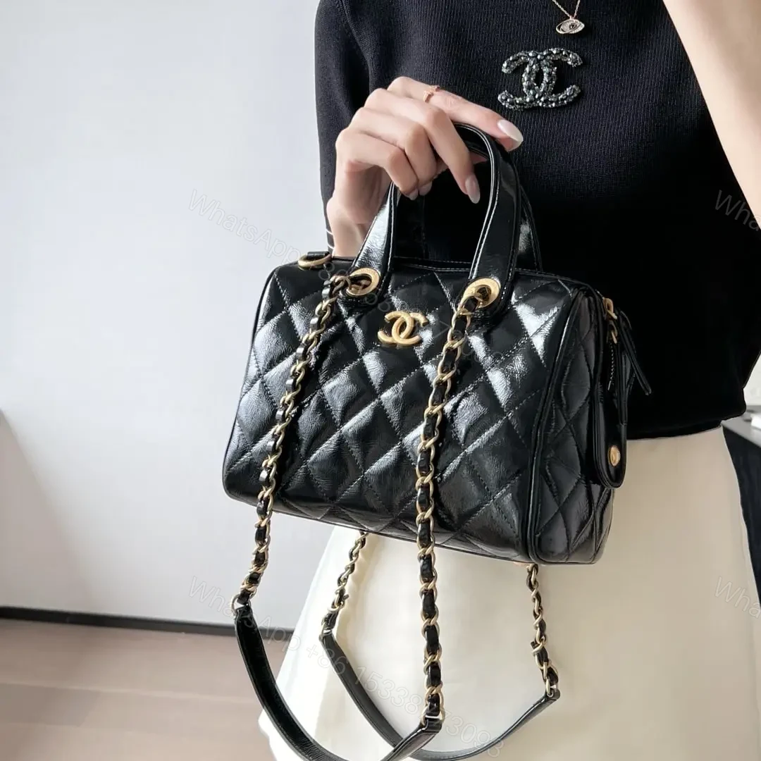 View 19 of 高仿Chanel*25A系列AS5578保齡球手提包黑色小號免檢版