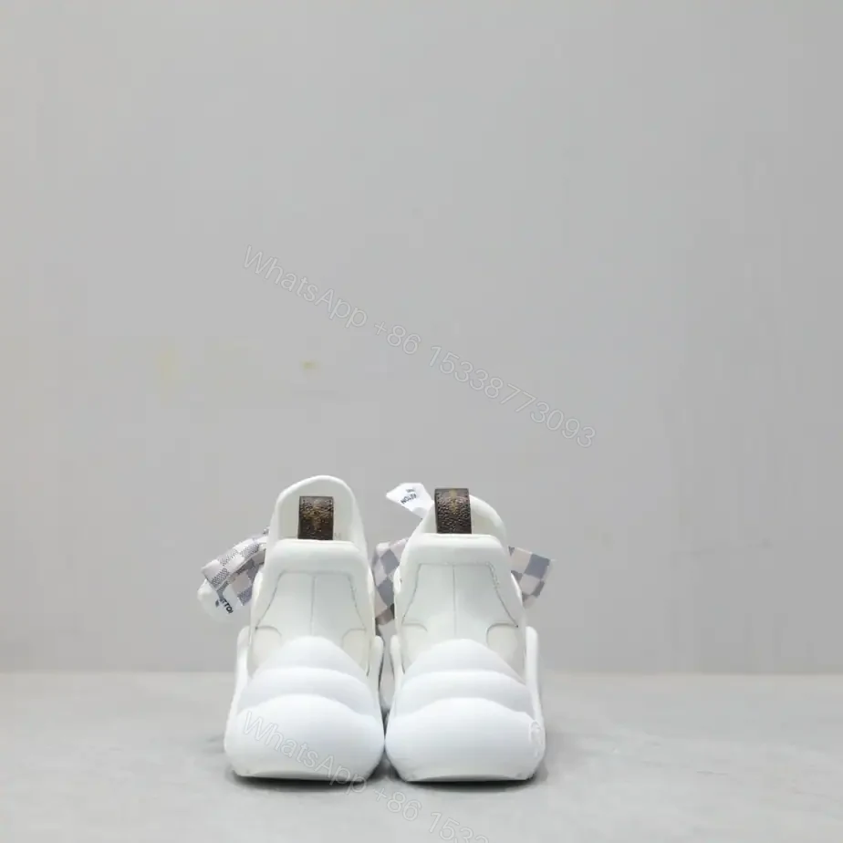 View 6 of LV ARCHLIGHT SNEAKER – LSVM016