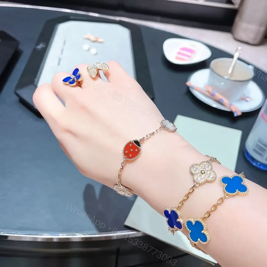 View 11 of 高仿首飾VanCleef&Arpels*RP7RR00瓢蟲花朵手鏈