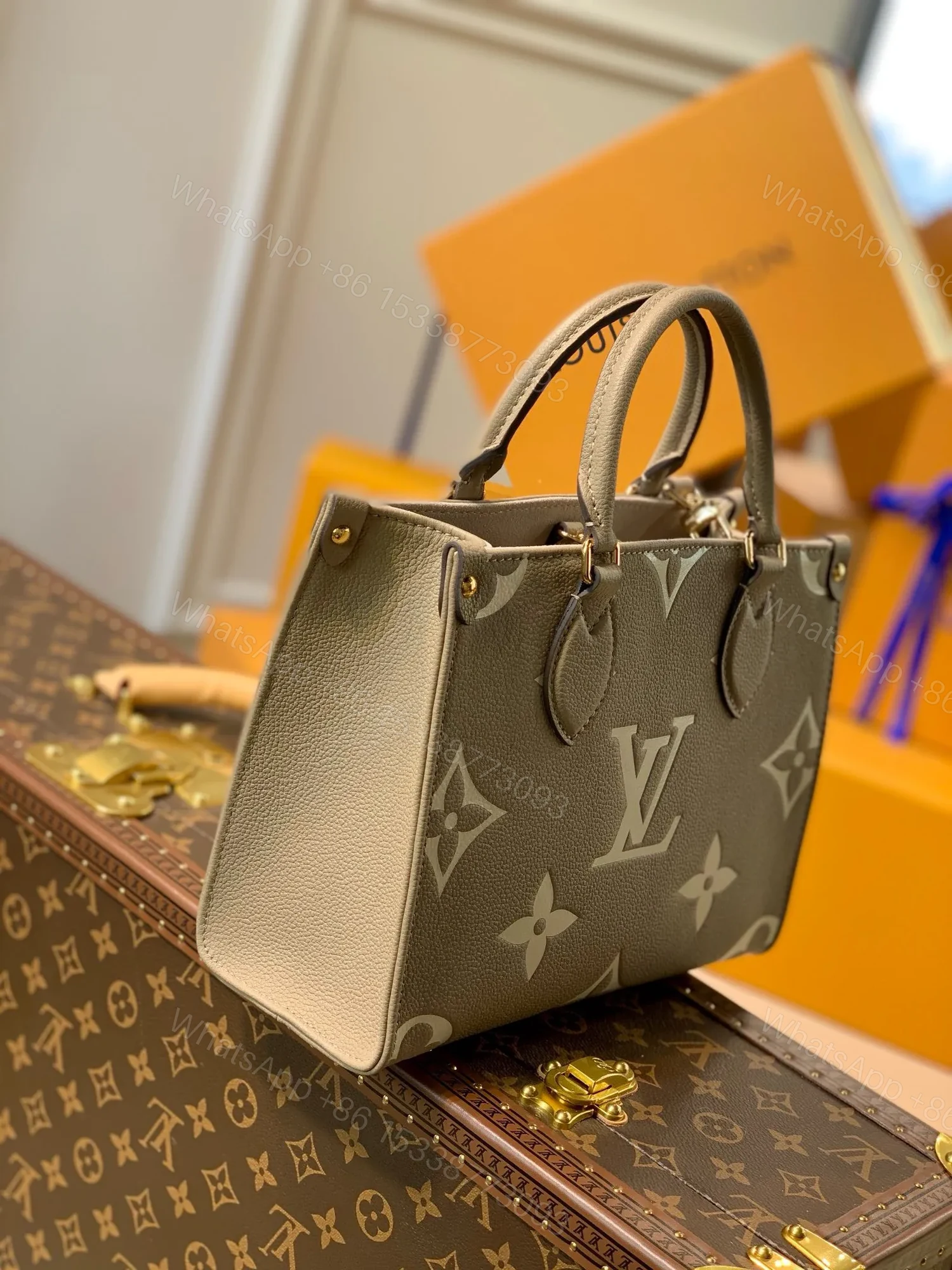 View 2 of Louis Vuitton LV Onthego Woman’s Grey Cowhide Leather Handbags 25cm