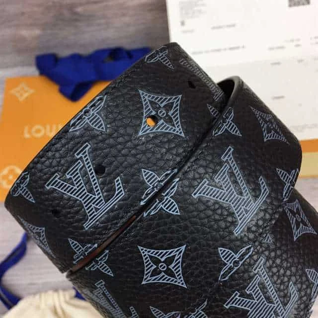 View 4 of LOUIS VUITTON INITIALES 40MM REVERSIBLE MONOGRAM CANVAS BELT – B102