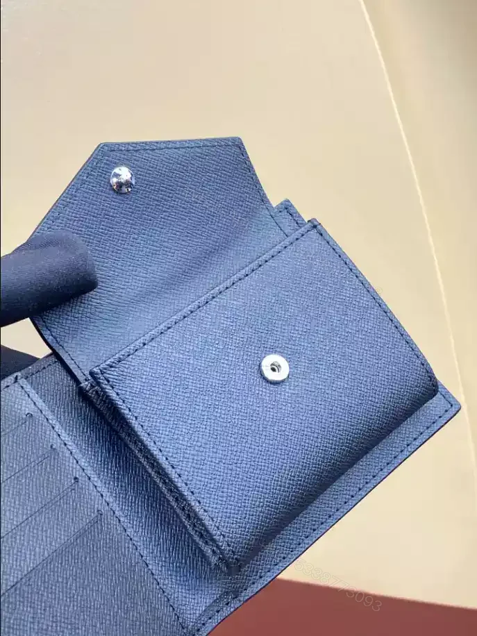 View 7 of LV MARCO WALLET TAIGA LEATHER – RRG092