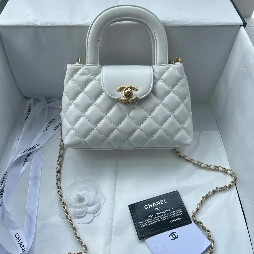 CHANEL — view 1