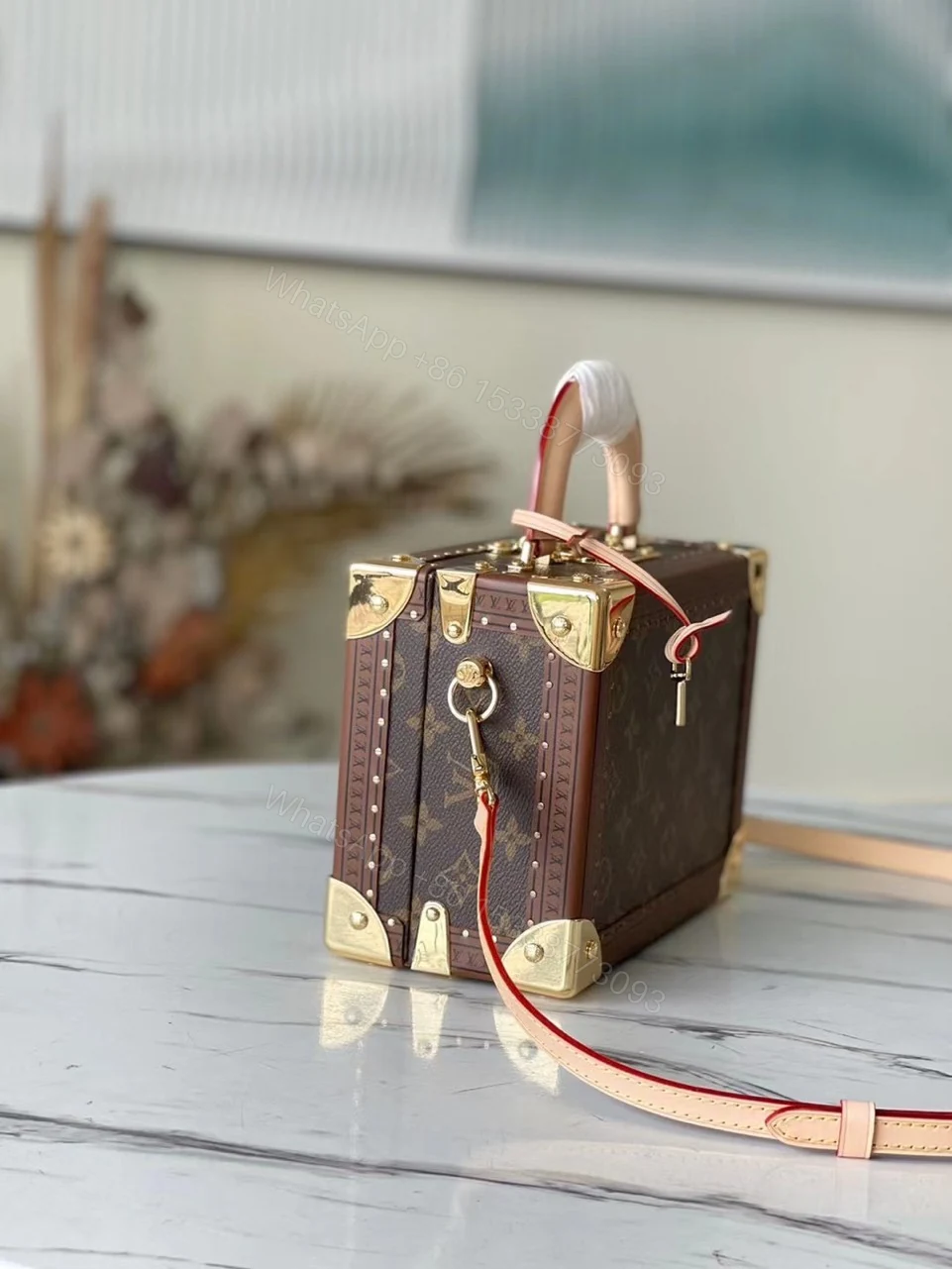 View 2 of Louis Vuitton LV Valisette Tresor Monogram Handbags 22.5×14.5×11.5cm