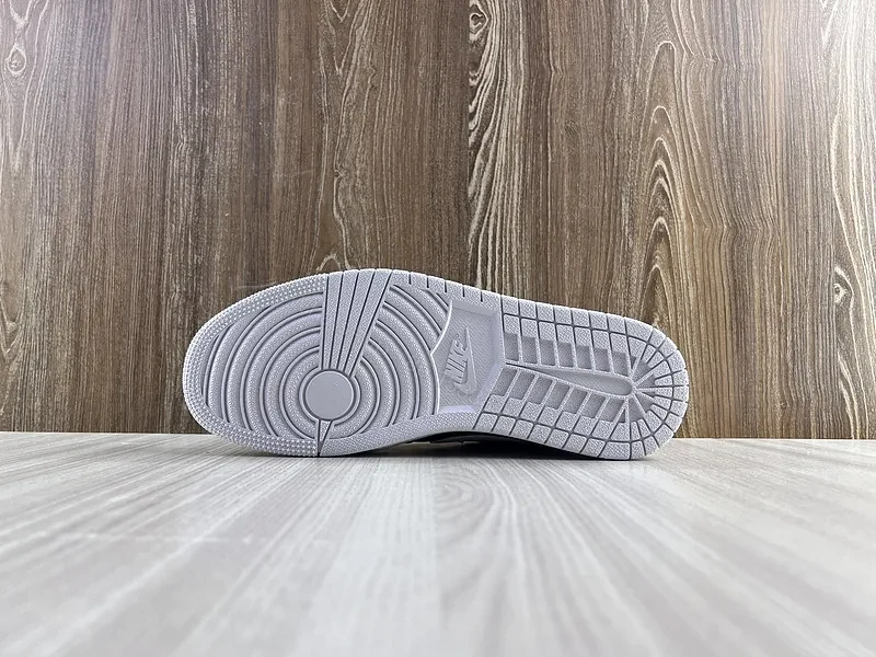 View 12 of White Leather Minimalist Low-Top Sneakers with Cushioned Comfort