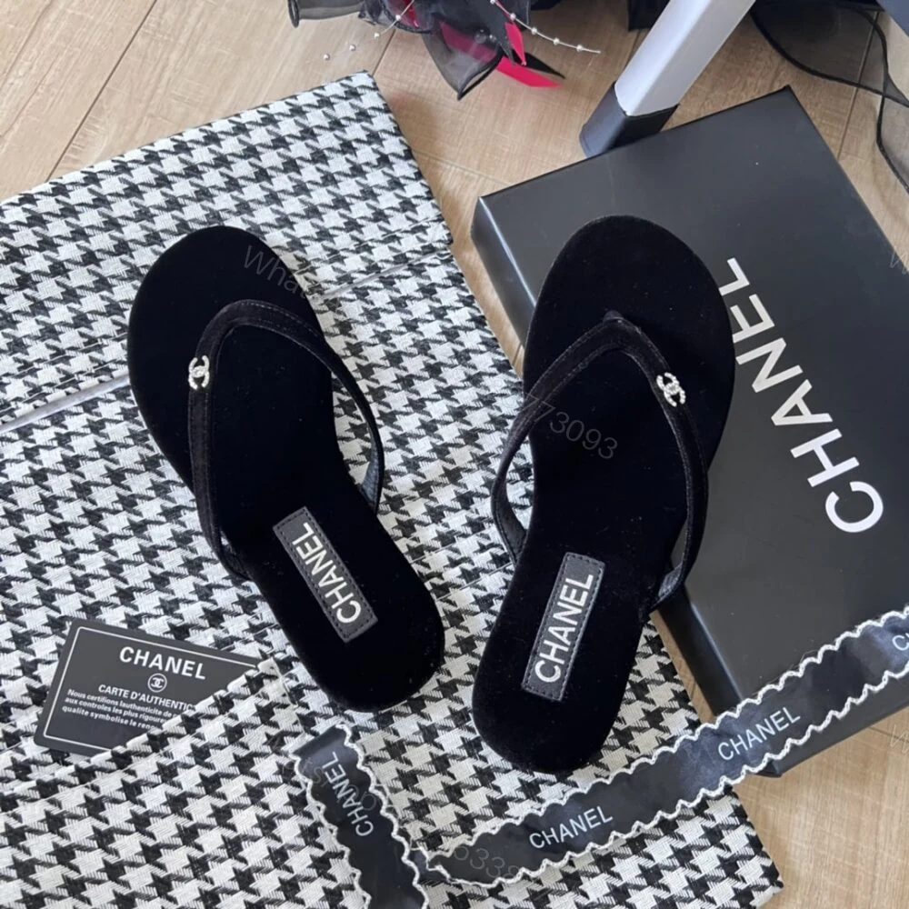 View 5 of Chanel Thongs Slipper Velvet In Black