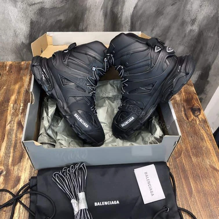 View 8 of MEN’S TRACK HIKE TRAINERS IN BLACK – BB168