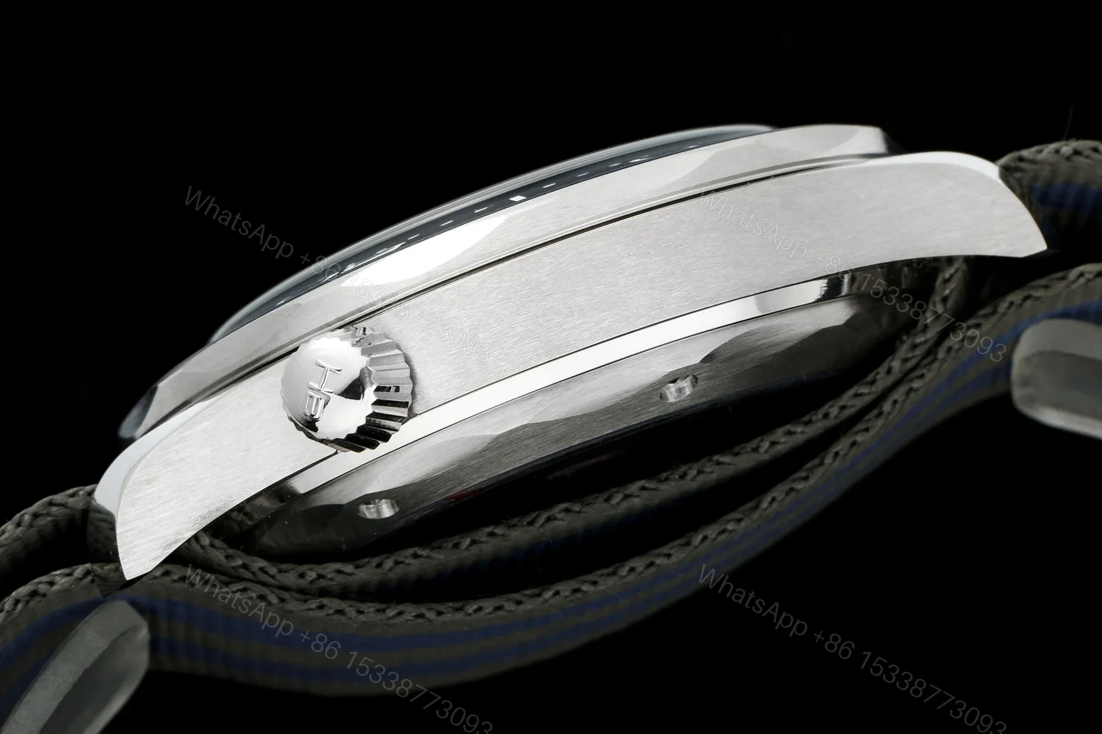 View 9 of Omega Seamaster Diver 300M 007 Edition 60th Anniversary 42mm Blue Dial Stainless Steel Bracelet Automatic OMG-SM300-007-60TH-42MM-STEEL