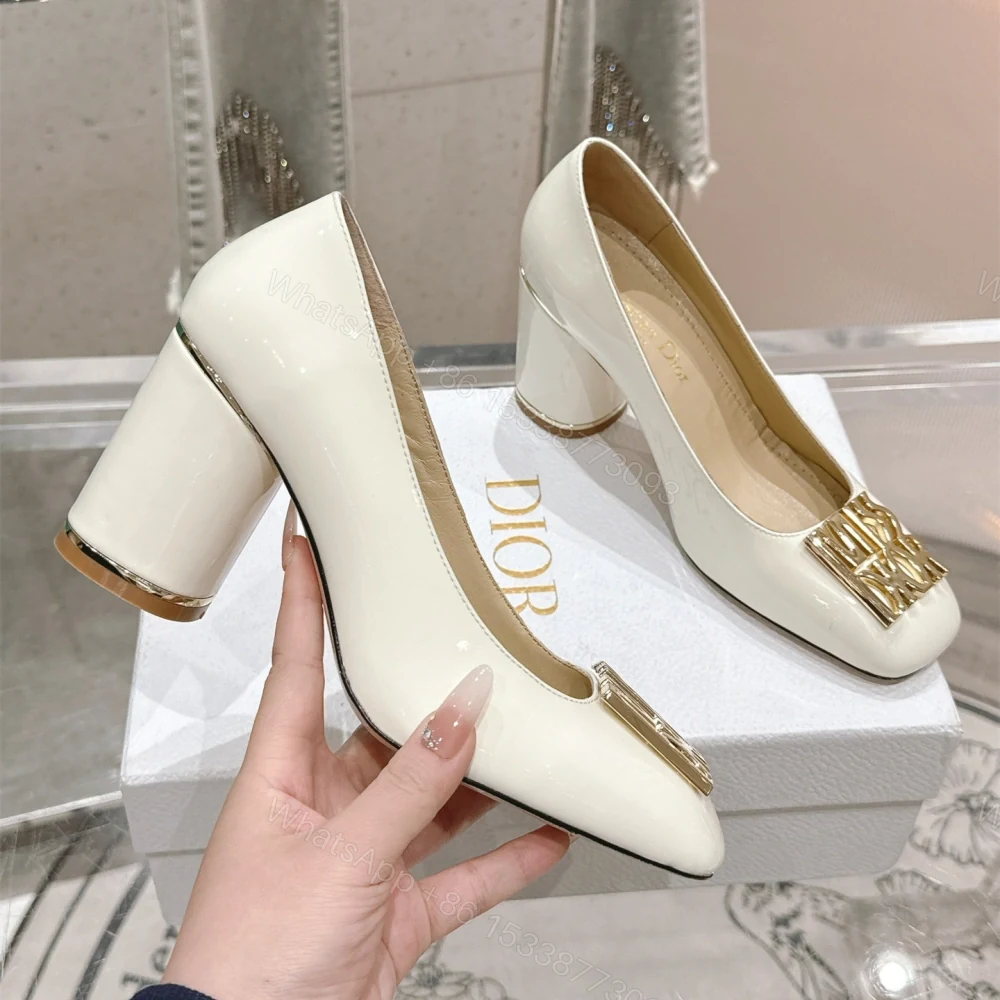View 2 of 高仿Dior*Miss系列KCX320方頭LOGO金屬扣高踭單鞋白色免檢版