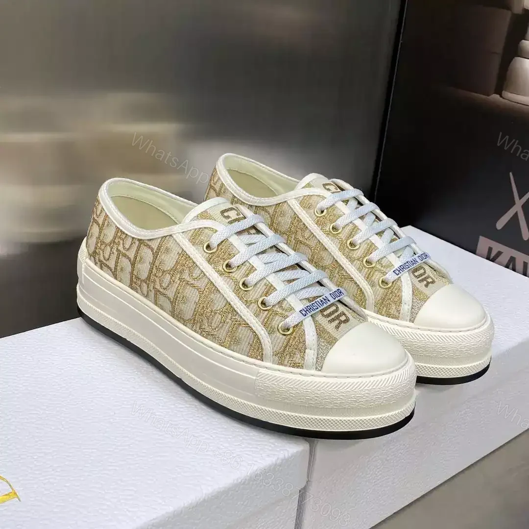 WALK’N’DIOR PLATFORM SNEAKERS UNISEX OBLIQUE EMBROIDERED COTTON GOLD – CD190 — view 1