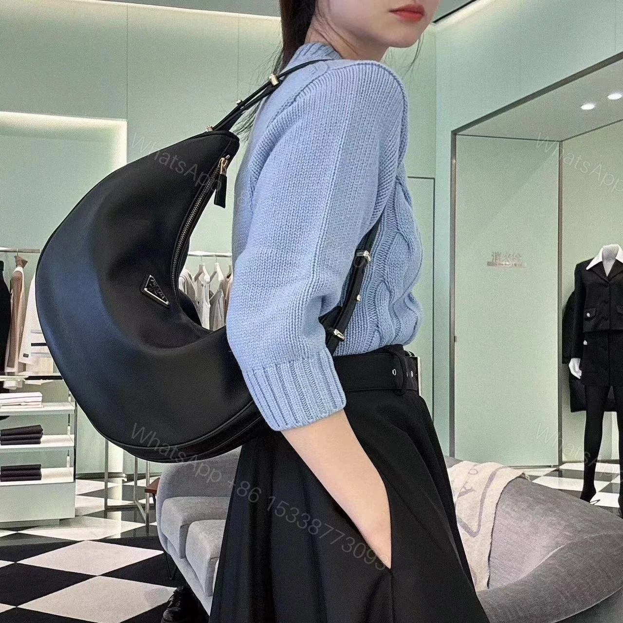 View 16 of 高仿Prada*Moon手袋系列1BC212大號黑色免檢版