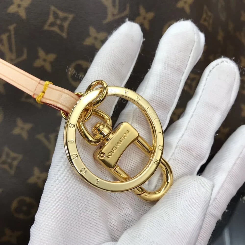 View 6 of Louis Vuitton Artsy MM Monogram Brown 41Cm M44869