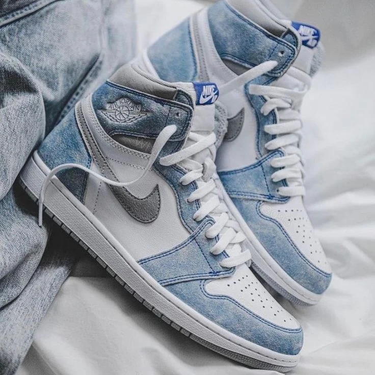 View 4 of FIRST COPY AIR JORDAN 1 HYPER ROYAL FOR MEN