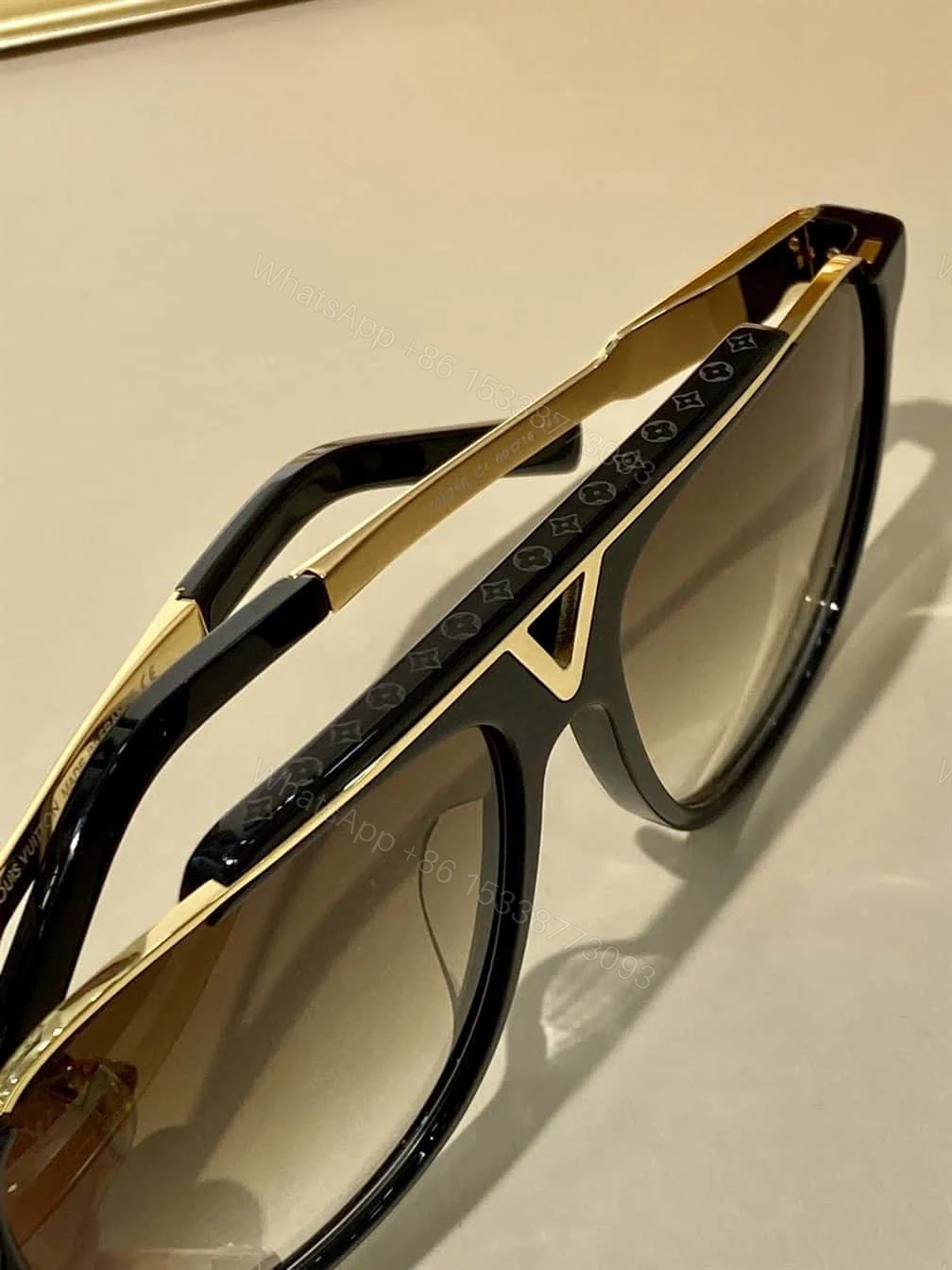 View 6 of LV SUNGLASSES – GLVT05