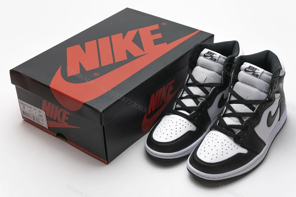 Air Jordan 1 Retro High Black White (2014) 555088-010 — view 2