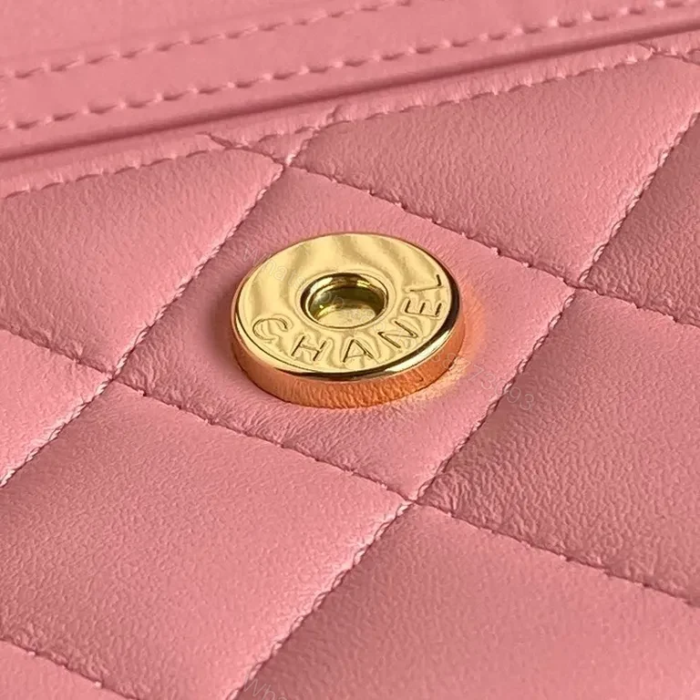 View 2 of Pink Quilted Chain Bag: Chic Crossbody Luxury Bag