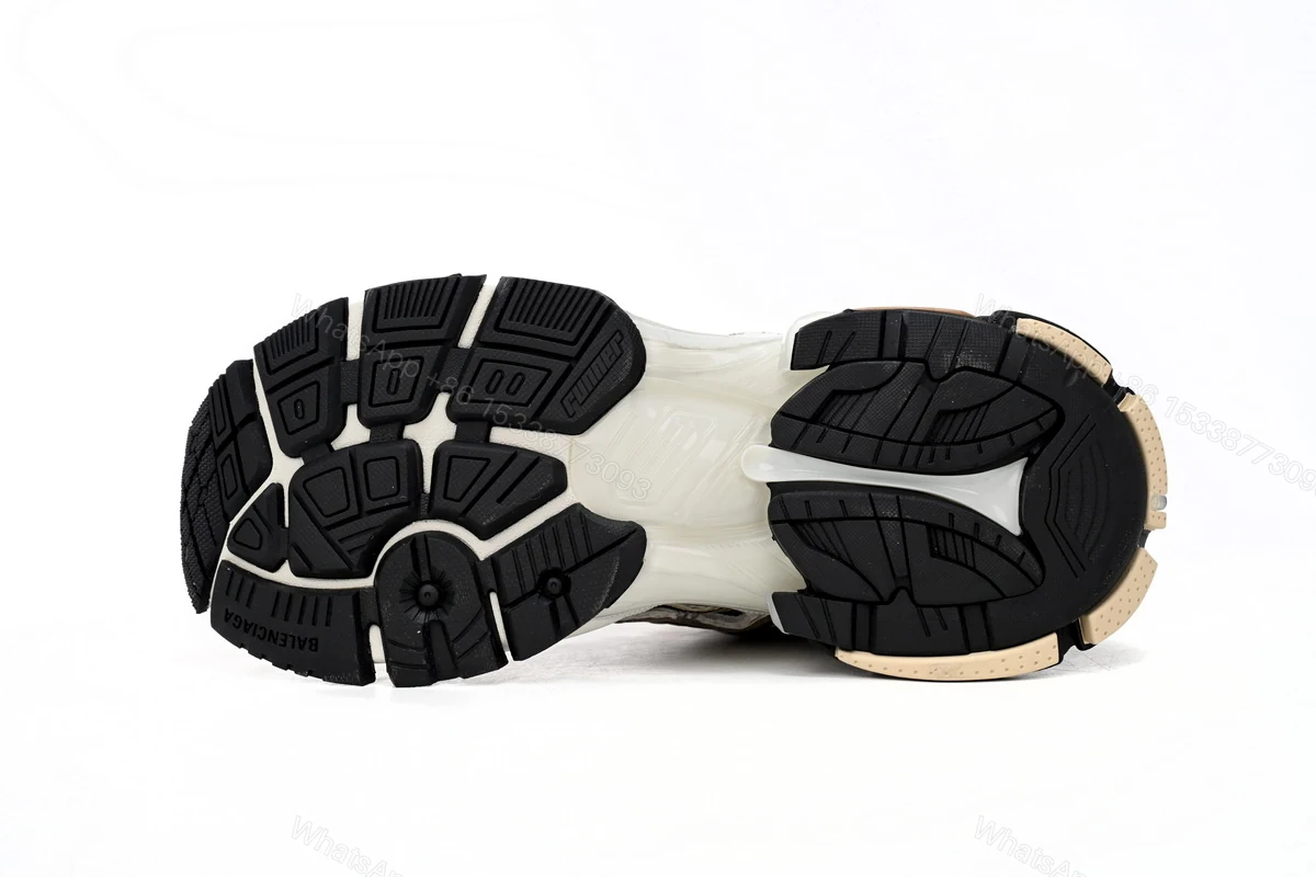 View 4 of Balenciaga Runner Rice Pla Tinum 677403 W3RB3 9891