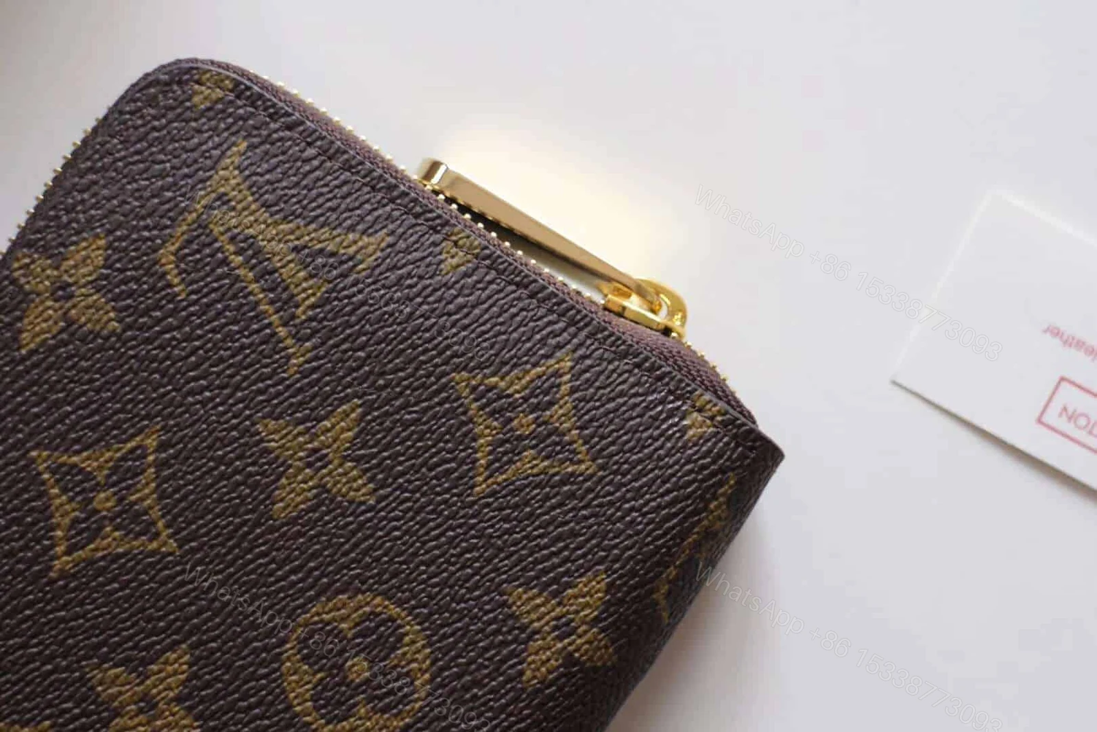 View 3 of LV ZIPPY VERTICAL – LVW3