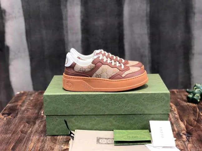 View 3 of Men’s GG sneaker – GC076