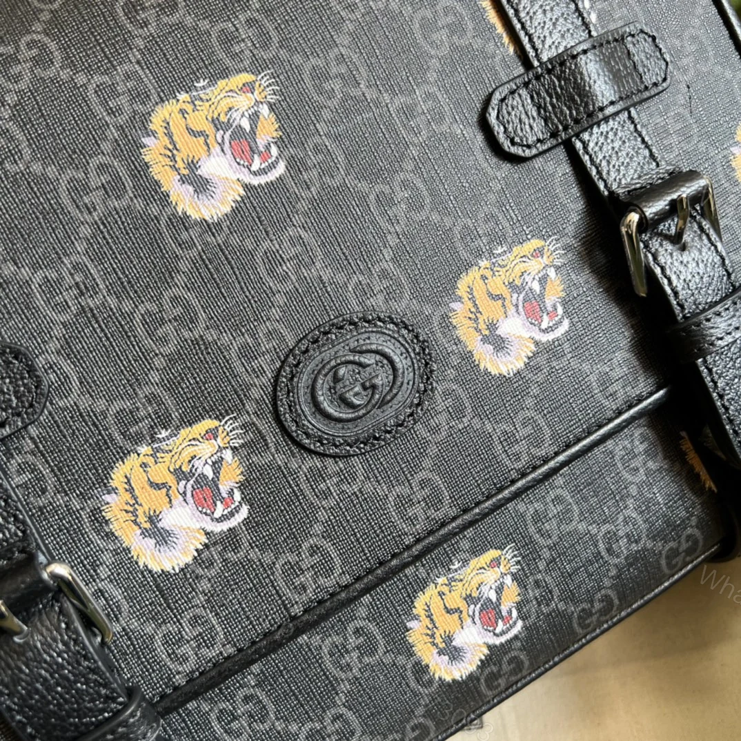 View 7 of GG Supreme shoulder bag