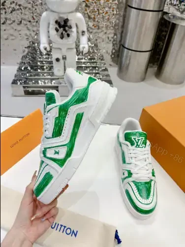 View 5 of LOUIS VUITTON TRAINER SNEAKERS IN GREEN AND WHITE – LSVT342