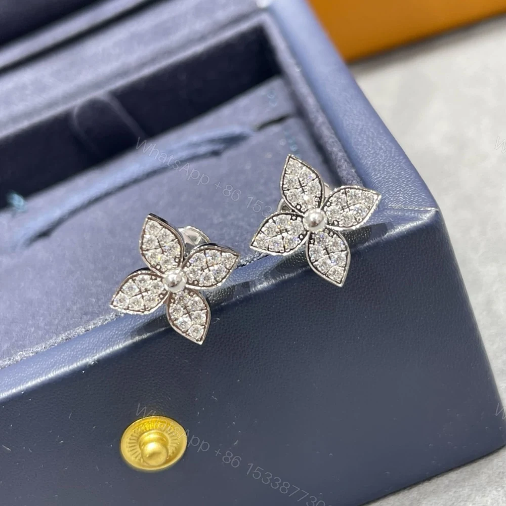 View 2 of LOUIS VUITTON IDYLLE BLOSSOM STUD EARINGS WHITE GOLD Q96966