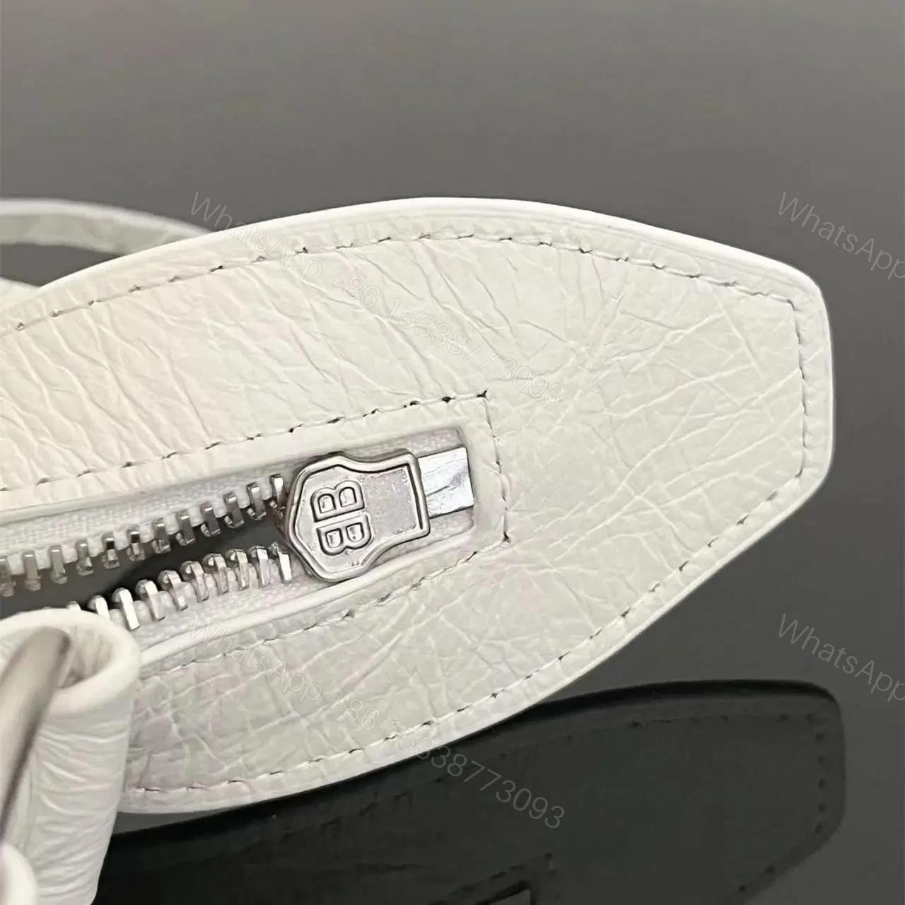 View 14 of 高仿Balenciaga*NeoCagole系列機車包白色