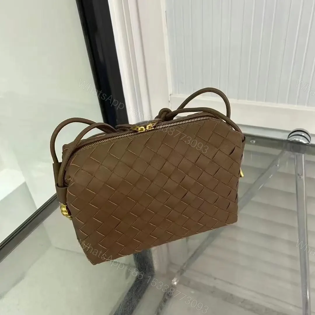 BOTTEGA — view 1
